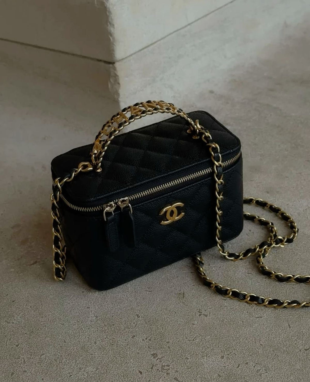 Chanel Vanity Black