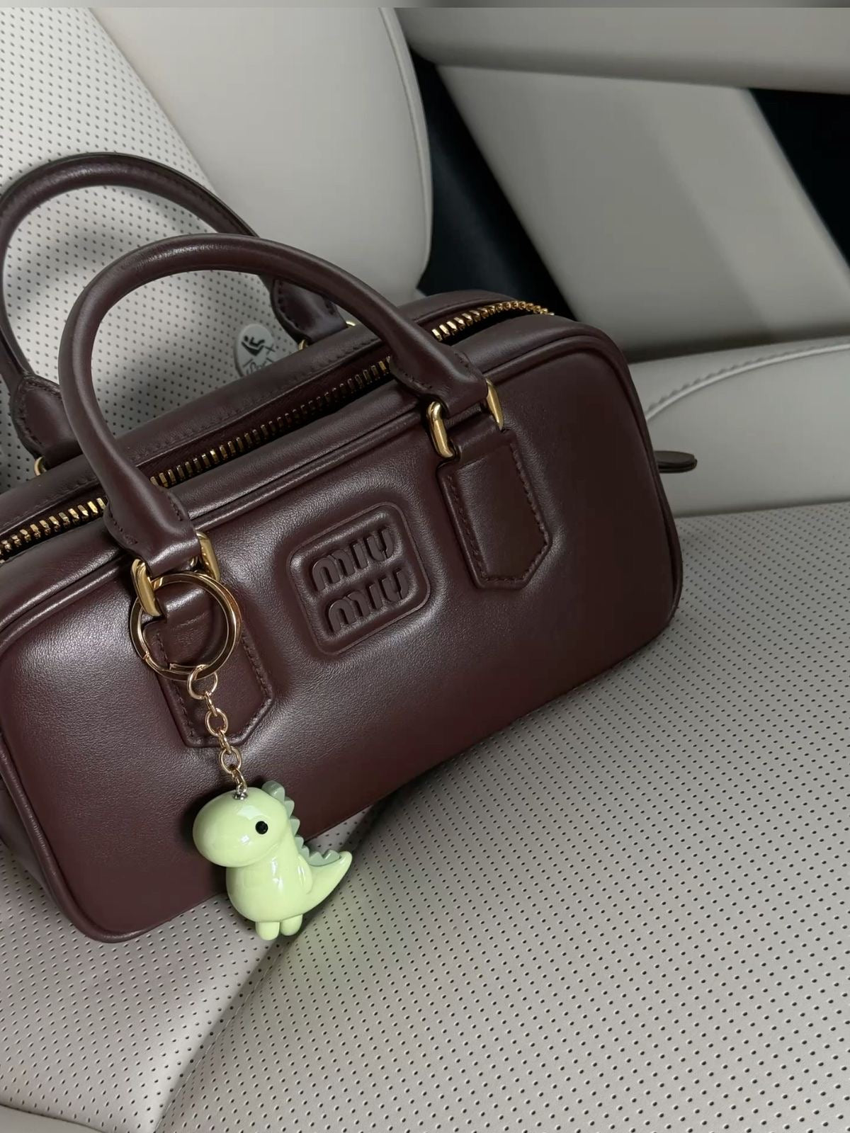 MIU MIU BEAU LEATHER BAG - BROWN